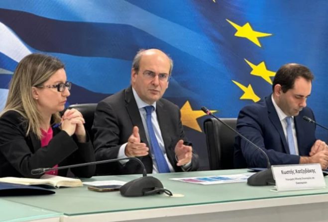 &Delta;ώ&rho;&omicron; &Chi;&rho;&iota;&sigma;&tau;&omicron;&upsilon;&gamma;έ&nu;&nu;&omega;&nu; | &Pi;&omicron;&iota;&omicron;&iota; &epsilon;ί&nu;&alpha;&iota; &omicron;&iota; &delta;&iota;&kappa;&alpha;&iota;&omicron;ύ&chi;&omicron;&iota;