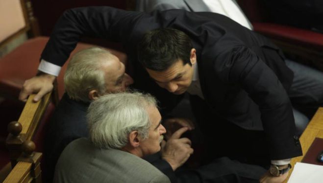 Μεγαλώνει το ρήγμα στην Κυβέρνηση: 17 + 15 οι διαφοροποιήσεις βουλευτών για το μνημόνιο!