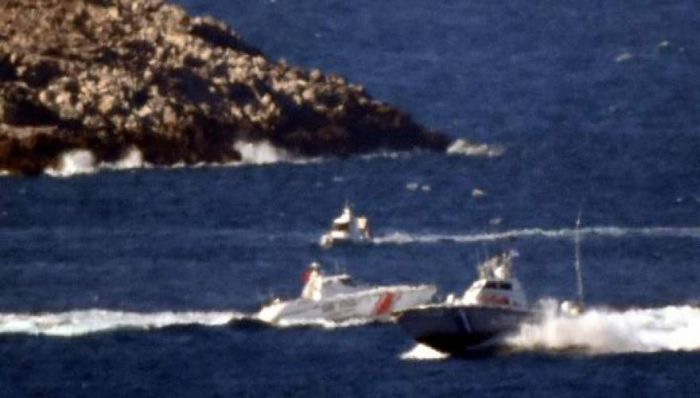 Ένταση στα Ιμια: Οπλισαν τα ελληνικά σκάφη και σημάδεψαν τα τουρκικά πλοία της Ακτοφυλακής (εικόνες)