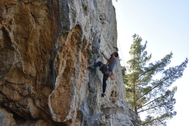 &Sigma;&chi;&omicron;&lambda;ή &Alpha;&nu;&alpha;&rho;&rho;ί&chi;&eta;&sigma;&eta;&sigmaf; &alpha;&pi;ό &tau;&omicron;&nu; &Epsilon;&Omicron;&Sigma; &Tau;&rho;ί&pi;&omicron;&lambda;&eta;&sigmaf;