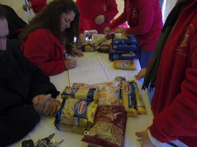 &Gamma;&epsilon;&mu;ί&zeta;&epsilon;&iota; &mu;&epsilon; &tau;&rho;ό&phi;&iota;&mu;&alpha; &tau;&omicron; "&kappa;&alpha;&lambda;ά&theta;&iota;" &gamma;&iota;&alpha; &phi;&tau;&omega;&chi;&omicron;ύ&sigmaf; &sigma;&tau;&eta;&nu; &Tau;&rho;ί&pi;&omicron;&lambda;&eta;! (&epsilon;&iota;&kappa;ό&nu;&epsilon;&sigmaf;)