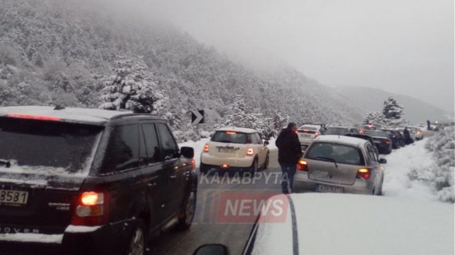 &Kappa;&alpha;&rho;&alpha;&mu;&pi;ό&lambda;&alpha; 20 &omicron;&chi;&eta;&mu;ά&tau;&omega;&nu; &sigma;&tau;&alpha; &Kappa;&alpha;&lambda;ά&beta;&rho;&upsilon;&tau;&alpha; &lambda;ό&gamma;&omega; &pi;ά&gamma;&omicron;&upsilon; (&epsilon;&iota;&kappa;ό&nu;&epsilon;&sigmaf;)