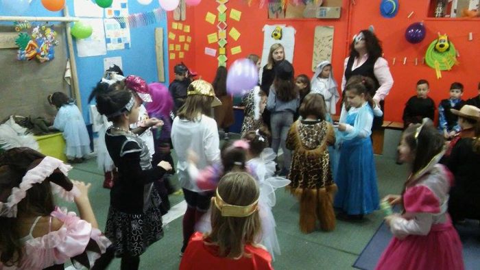 Χαρούμενες φωνές, χορός και δημιουργικά παιχνίδια στο αποκριάτικο party του Οδηγισμού! (εικόνες)