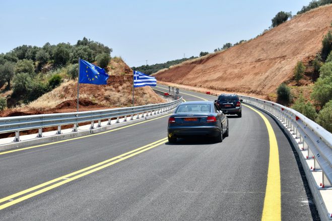 Στην κυκλοφορία η γέφυρα της παράκαμψης των Κάτω Δολιανών