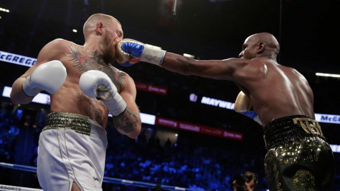 Πυγμαχία| Ο Mayweather διέλυσε τον McGregor! (vd)