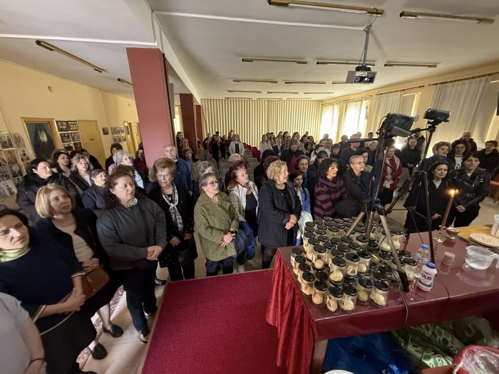 &Sigma;&epsilon;&mu;&iota;&nu;ά&rho;&iota;&omicron; &pi;&alpha;&rho;&alpha;&gamma;&omega;&gamma;ή&sigmaf; &pi;&rho;&omicron;&sigma;&phi;ό&rho;&omicron;&upsilon; &sigma;&tau;&omicron;&nu; &Iota;&epsilon;&rho;ό &Nu;&alpha;ό &Alpha;&gamma;ί&alpha;&sigmaf; &Beta;&alpha;&rho;&beta;ά&rho;&alpha;&sigmaf; &Tau;&rho;ί&pi;&omicron;&lambda;&eta;&sigmaf; (&epsilon;&iota;&kappa;ό&nu;&epsilon;&sigmaf;)