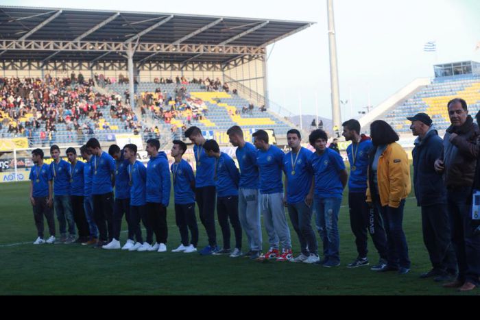 Ζεστό χειροκρότημα για το 1ο ΕΠΑΛ στο γήπεδο του Αστέρα! (εικόνες)