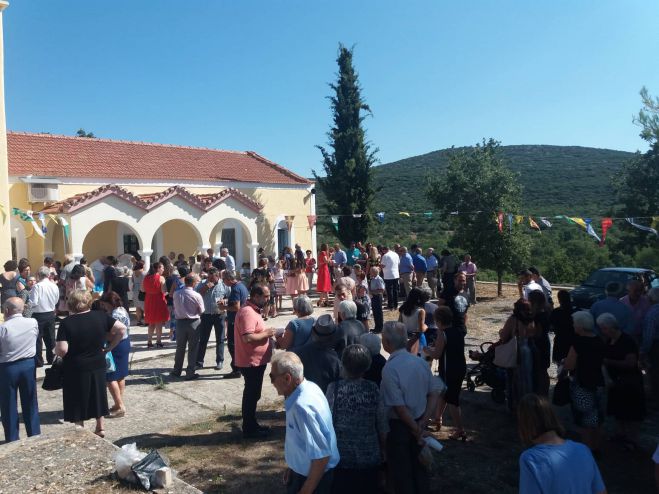 Η γιορτή της Αγίας Παρασκευής στην Αμυγδαλιά Κυνουρίας (εικόνες)