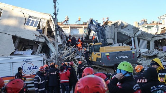Τουρκία-σεισμός: Τουλάχιστον 21 νεκροί, τους 1.030 έφθασαν οι τραυματίες