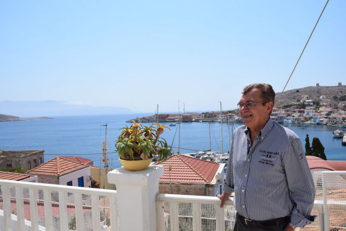 &laquo;&Omicron; &Delta;&eta;&mu;ή&tau;&rho;&eta;&sigmaf; &Kappa;&rho;&epsilon;&mu;&alpha;&sigma;&tau;&iota;&nu;ό&sigmaf; &delta;ί&nu;&epsilon;&iota; &tau;&eta; &mu;ά&chi;&eta; &tau;&eta;&sigmaf; &zeta;&omega;ή&sigmaf; &mu;&epsilon; &tau;&omicron;&nu; &kappa;&omicron;&rho;&omega;&nu;&omicron;ϊό &sigma;&tau;&omicron;&nu; &Epsilon;&upsilon;&alpha;&gamma;&gamma;&epsilon;&lambda;&iota;&sigma;&mu;ό&raquo;