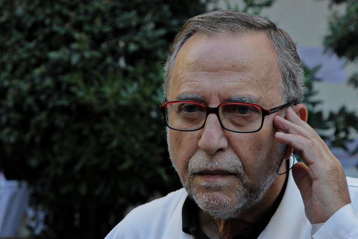 Αρκάς Γιατρός "Ευαγγελισμού": «Δεν γίνεται να πεθαίνει άνθρωπος στην κλινική μου και στα 500 μέτρα να υπάρχει άδεια ιδιωτική ΜΕΘ» (vd)