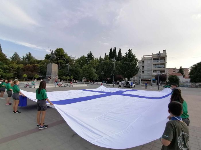 Τρίπολη | Τεράστια σημαία εμβαδού 300 τ.μ. έφτιαξαν οι Πρόσκοποι για την επέτειο της Άλωσης!