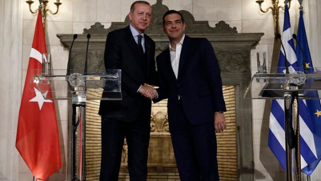 Την απελευθέρωση των δύο Ελλήνων ζήτησε ο Τσίπρας από τον Ερντογάν
