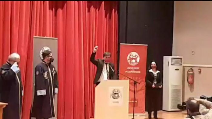 &Omicron;&rho;&kappa;ί&sigma;&tau;&eta;&kappa;&epsilon; &Delta;&iota;&delta;ά&kappa;&tau;&omega;&rho; &tau;&omicron;&upsilon; &Tau;&mu;ή&mu;&alpha;&tau;&omicron;&sigmaf; &Pi;&omicron;&lambda;&iota;&tau;&iota;&kappa;ή&sigmaf; &Epsilon;&pi;&iota;&sigma;&tau;ή&mu;&eta;&sigmaf; &omicron; &Gamma;&epsilon;ώ&rho;&gamma;&iota;&omicron;&sigmaf; &Phi;&alpha;&rho;ά&nu;&tau;&omicron;&sigmaf;