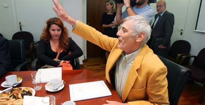 Ούτε τη ... δική του ψήφο δεν βρήκε ο Βεργής | "Δεν τύπωσα ψηφοδέλτια για να μην επιβαρύνω το περιβάλλον με τόσους τόνους χαρτί"!