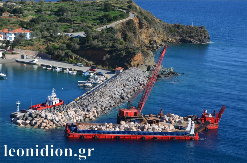 Νότια Κυνουρία - Εργασίες θωράκισης στο λιμάνι της Σαμπατικής