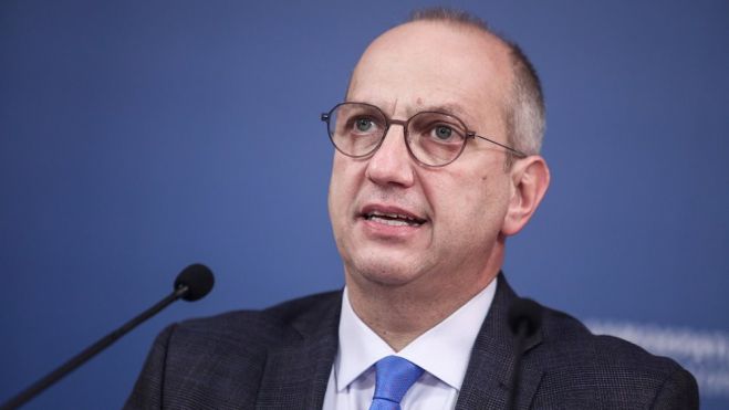 &Gamma;. &Omicron;&iota;&kappa;&omicron;&nu;ό&mu;&omicron;&upsilon;: "&Tau;&rho;&alpha;&gamma;&iota;&kappa;ή &alpha;&pi;&omicron;&tau;&upsilon;&chi;ί&alpha; &tau;&eta;&sigmaf; &Epsilon;&Lambda;&Alpha;&Sigma; - Έ&rho;&chi;&omicron;&nu;&tau;&alpha;&iota; &kappa;&alpha;&iota; ά&lambda;&lambda;&epsilon;&sigmaf; &kappa;&alpha;&rho;&alpha;&tau;&omicron;&mu;ή&sigma;&epsilon;&iota;&sigmaf; &mu;&epsilon;&tau;ά &tau;&eta;&nu; &Epsilon;&Delta;&Epsilon;"