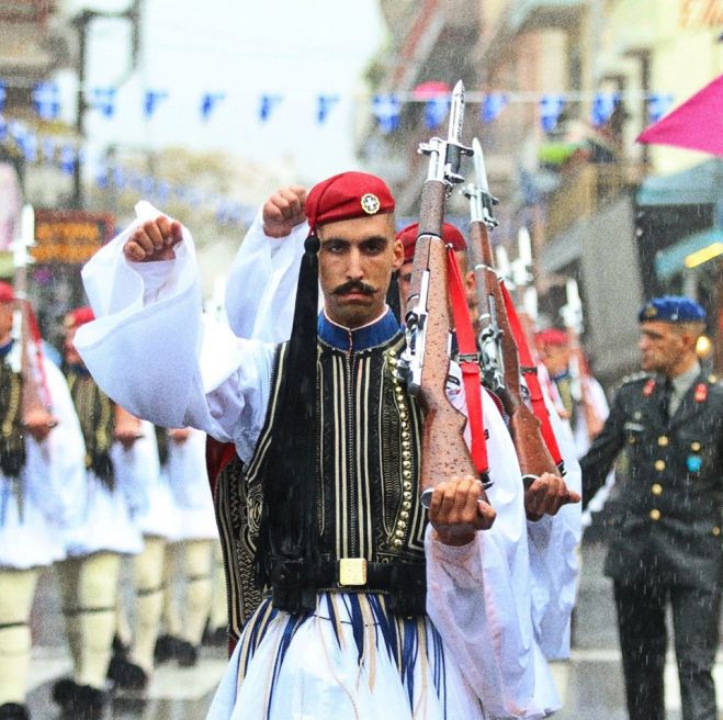 &Omicron; 19&chi;&rho;&omicron;&nu;&omicron;&sigmaf; &Epsilon;ύ&zeta;&omega;&nu;&alpha;&sigmaf; &alpha;&pi;ό &tau;&eta;&nu; &Kappa;&alpha;&nu;&delta;ή&lambda;&alpha; &pi;&omicron;&upsilon; έ&kappa;&alpha;&nu;&epsilon; &upsilon;&pi;&epsilon;&rho;ή&phi;&alpha;&nu;&eta; ό&lambda;&eta; &tau;&eta;&nu; &Epsilon;&lambda;&lambda;ά&delta;&alpha;!