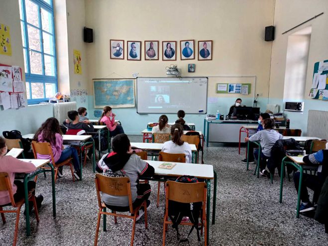Ημέρα Παιδικού Βιβλίου | Μαθητές και μαθήτριες του Δημοτικού Σχολείου Τροπαίων συνομίλησαν διαδικτυακά με τη συγγραφέα Βασιλική Μουργελα!