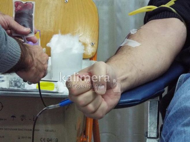 Η Τρίπολη δίνει αίμα για παιδιά με καρκίνο (εικόνες)