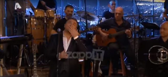 &quot;Μένω εδώ&quot; - Δακρυσμένα μάτια για το τραγούδι του Παντελίδη ... (vd)