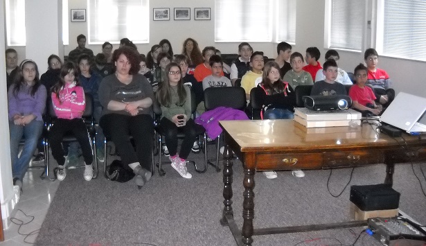 Ά&rho;&chi;&iota;&sigma;&epsilon; &tau;&omicron; &phi;&epsilon;&sigma;&tau;&iota;&beta;ά&lambda; &gamma;&epsilon;&rho;&mu;&alpha;&nu;ό&phi;&omega;&nu;&omega;&nu; &tau;&alpha;&iota;&nu;&iota;ώ&nu; &sigma;&tau;&eta;&nu; &Tau;&rho;ί&pi;&omicron;&lambda;&eta; &ndash; &Theta;&alpha; &sigma;&upsilon;&nu;&epsilon;&chi;&iota;&sigma;&tau;&epsilon;ί &sigma;ή&mu;&epsilon;&rho;&alpha; &kappa;&alpha;&iota; &alpha;ύ&rho;&iota;&omicron; (vd)!