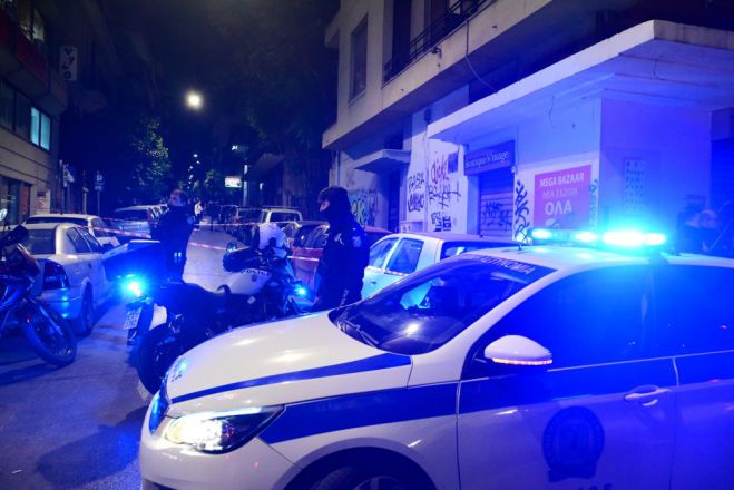 &Delta;ύ&omicron; &sigma;&upsilon;&lambda;&lambda;ή&psi;&epsilon;&iota;&sigmaf; &tau;&omicron; &beta;&rho;ά&delta;&upsilon; &sigma;&tau;&eta;&nu; &Tau;&rho;ί&pi;&omicron;&lambda;&eta;