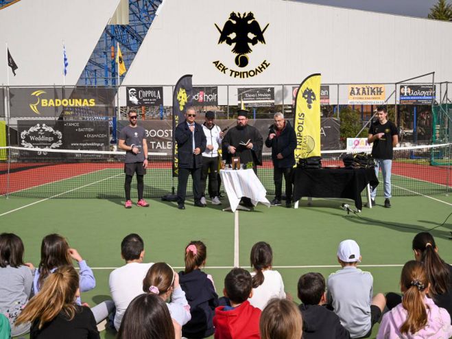 &Alpha;&gamma;&iota;&alpha;&sigma;&mu;ό&sigmaf; &kappa;&alpha;&iota; &kappa;&omicron;&pi;ή &pi;&rho;&omega;&tau;&omicron;&chi;&rho;&omicron;&nu;&iota;ά&tau;&iota;&kappa;&eta;&sigmaf; &pi;ί&tau;&alpha;&sigmaf; &tau;&omicron;&upsilon; &omicron;&mu;ί&lambda;&omicron;&upsilon; &tau;έ&nu;&iota;&sigmaf; &tau;&eta;&sigmaf; &Alpha;&Epsilon;&Kappa; &Tau;&rho;ί&pi;&omicron;&lambda;&eta;&sigmaf; (&epsilon;&iota;&kappa;ό&nu;&epsilon;&sigmaf;)