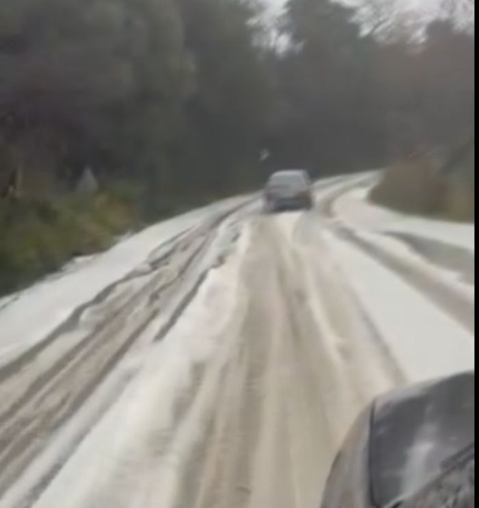 Έ&nu;&tau;&omicron;&nu;&eta; &chi;&alpha;&lambda;&alpha;&zeta;ό&pi;&tau;&omega;&sigma;&eta; &sigma;&tau;&eta;&nu; 111 &Epsilon;&Omicron; &Pi;&alpha;&tau;&rho;ώ&nu;&ndash;&Tau;&rho;&iota;&pi;ό&lambda;&epsilon;&omega;&sigmaf; (vd)