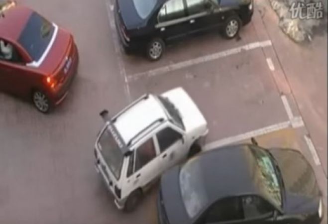 Μην κλέβετε ποτέ θέση πάρκινγκ από γυναίκα - Δείτε τι μπορεί να σας κάνει! (vd)