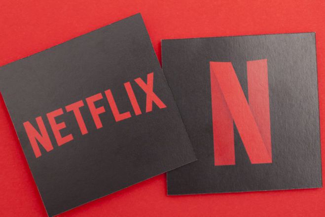 «Ξεχάστε» τους δανεικούς κωδικούς του Netflix -Αλλάζουν όλα από Μάρτιο