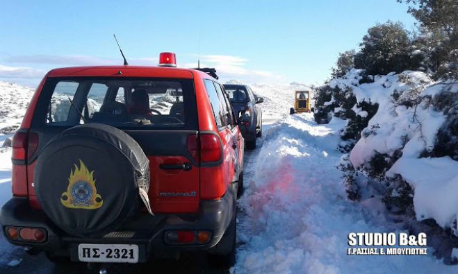 Με επιτυχία ο απεγκλωβισμός από τα χιόνια των δυο κυνηγών στην Αργολίδα!