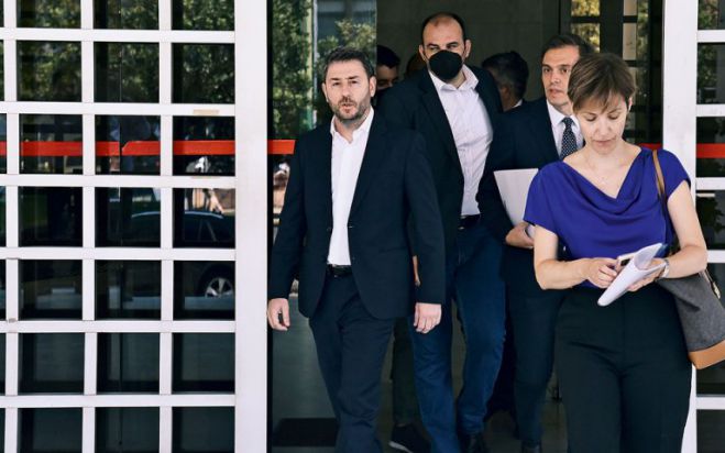 &Nu;ί&kappa;&omicron;&sigmaf; &Alpha;&nu;&delta;&rho;&omicron;&upsilon;&lambda;ά&kappa;&eta;&sigmaf; | &Sigma;&upsilon;&nu;&epsilon;&chi;ί&zeta;&epsilon;&tau;&alpha;&iota; &eta; ά&theta;&lambda;&iota;&alpha; &pi;&rho;&omicron;&pi;&alpha;&gamma;ά&nu;&delta;&alpha; &alpha;&pi;ό &tau;&eta;&nu; &Kappa;&upsilon;&beta;έ&rho;&nu;&eta;&sigma;&eta; &tau;&eta;&sigmaf; &Nu;&Delta; &sigma;&epsilon; &beta;ά&rho;&omicron;&sigmaf; &tau;&omega;&nu; &delta;&eta;&mu;&omicron;&kappa;&rho;&alpha;&tau;&iota;&kappa;ώ&nu; &theta;&epsilon;&sigma;&mu;ώ&nu; (&Beta;&Iota;&Nu;&Tau;&Epsilon;&Omicron;)