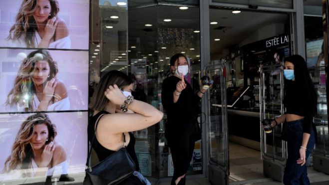 &Sigma;&tau;&omicron; &Phi;&Epsilon;&Kappa; &eta; &alpha;&pi;ό&phi;&alpha;&sigma;&eta; &mu;&epsilon; &tau;&iota;&sigmaf; &epsilon;&pi;&iota;&chi;&epsilon;&iota;&rho;ή&sigma;&epsilon;&iota;&sigmaf; &pi;&omicron;&upsilon; &upsilon;&pi;ά&gamma;&omicron;&nu;&tau;&alpha;&iota; &sigma;&tau;&omicron; &pi;&rho;&omicron;&alpha;&iota;&rho;&epsilon;&tau;&iota;&kappa;ό &kappa;&omicron;ύ&rho;&epsilon;&mu;&alpha; &epsilon;&nu;&omicron;&iota;&kappa;ί&omega;&nu;