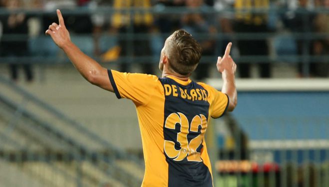 &Delta;ί&nu;&epsilon;&iota; 1.000.000 &gamma;&iota;&alpha; &Nu;&tau;&epsilon; &Mu;&pi;&lambda;ά&sigma;&iota;&sigmaf; &eta; Ά&nu;&tau;&epsilon;&rho;&lambda;&epsilon;&chi;&tau;!