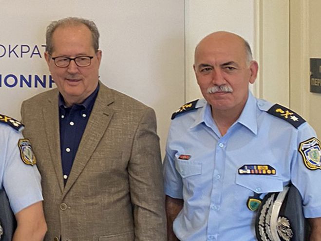 &Sigma;&upsilon;&gamma;&chi;&alpha;&rho;&eta;&tau;ή&rho;&iota;&alpha; &tau;&omicron;&upsilon; &pi;&epsilon;&rho;&iota;&phi;&epsilon;&rho;&epsilon;&iota;ά&rho;&chi;&eta; &Pi;&epsilon;&lambda;&omicron;&pi;&omicron;&nu;&nu;ή&sigma;&omicron;&upsilon; &Pi;. &Nu;ί&kappa;&alpha; &pi;&rho;&omicron;&sigmaf; &tau;&omicron;&nu; &upsilon;&pi;&omicron;&sigma;&tau;&rho;ά&tau;&eta;&gamma;&omicron; &tau;&eta;&sigmaf; &Epsilon;&Lambda;.&Alpha;&Sigma;. &Pi;. &Pi;&omicron;ύ&pi;&omicron;&upsilon;&zeta;&alpha;