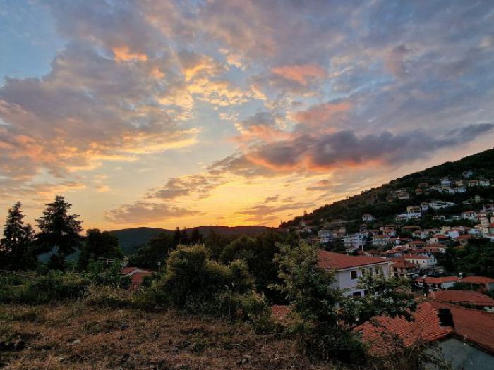 Γενική συνέλευση την Κυριακή στα Τρόπαια