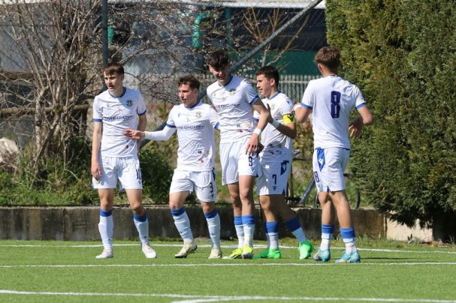 &Sigma;&alpha;&rho;&omega;&tau;&iota;&kappa;ή &eta; &Kappa;17 &tau;&omicron;&upsilon; &Alpha;&sigma;&tau;έ&rho;&alpha; - &Tau;έ&sigma;&sigma;&epsilon;&rho;&alpha; &gamma;&kappa;&omicron;&lambda; &omicron; &Alpha;&gamma;&gamma;&epsilon;&lambda;ά&kappa;&eta;&sigmaf;! (&epsilon;&iota;&kappa;ό&nu;&epsilon;&sigmaf;)