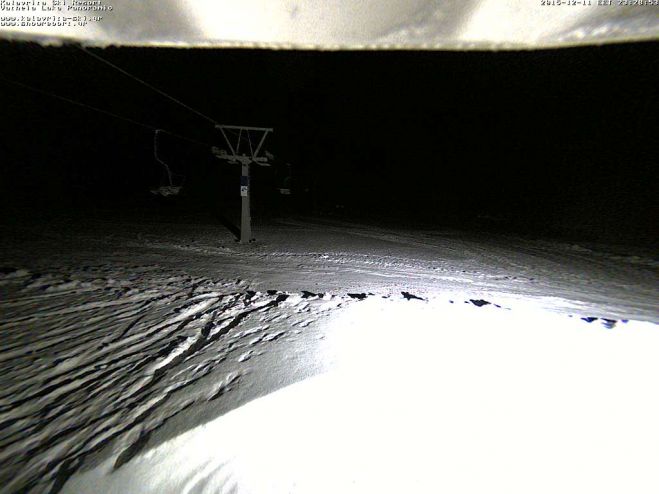 Λευκό τοπίο στο Χιονοδρομικό Κέντρο Καλαβρύτων - Δείτε live εικόνα!