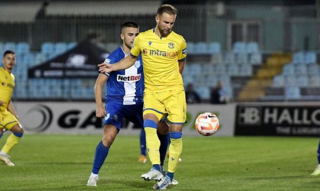 "&Tau;έ&lambda;&omicron;&sigmaf;" &omicron; Stanko &alpha;&pi;ό &tau;&omicron;&nu; &Alpha;&sigma;&tau;έ&rho;&alpha;