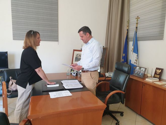 &Beta;. &Kappa;&upsilon;&nu;&omicron;&upsilon;&rho;ί&alpha; | &Delta;&eta;&mu;&omicron;&tau;&iota;&kappa;ή &sigma;ύ&mu;&beta;&omicron;&upsilon;&lambda;&omicron;&sigmaf; &omicron;&rho;&kappa;ί&sigma;&tau;&eta;&kappa;&epsilon; &eta; &Gamma;&epsilon;&omega;&rho;&gamma;ί&alpha; &Alpha;&lambda;&omicron;&upsilon;&pi;&omicron;&gamma;&iota;ά&nu;&nu;&eta; &ndash; &Phi;&omicron;ύ&phi;&alpha;