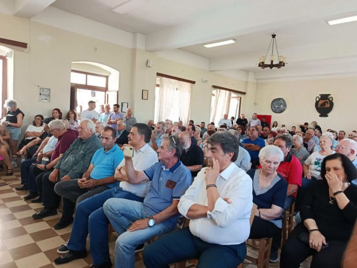 &Gamma;&iota;&alpha;&nu;&nu;&alpha;&kappa;&omicron;ύ&rho;&alpha;&sigmaf; &alpha;&pi;ό &tau;&alpha; &Tau;&rho;ό&pi;&alpha;&iota;&alpha; &gamma;&iota;&alpha; &tau;&eta;&nu; &kappa;&upsilon;&beta;έ&rho;&nu;&eta;&sigma;&eta;: "&Mu;&epsilon; &tau;&omicron; &tau;ά&xi;&iota;&mu;&omicron;, &kappa;&alpha;&nu;&epsilon;ί&sigmaf; &delta;&epsilon;&nu; έ&chi;&alpha;&sigma;&epsilon;" (vd)
