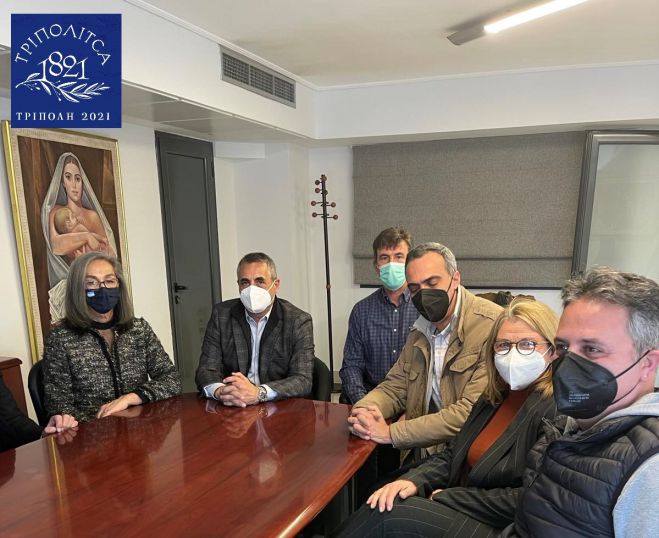 &Alpha;&nu;&tau;&iota;&pi;&rho;&omicron;&sigma;&omega;&pi;&epsilon;ί&alpha; &tau;&omicron;&upsilon; &Sigma;&Epsilon;&Gamma;&Alpha;&Sigma; &sigma;&tau;&omicron; &Delta;&eta;&mu;&alpha;&rho;&chi;&epsilon;ί&omicron; &Tau;&rho;ί&pi;&omicron;&lambda;&eta;&sigmaf; | &Tau;&iota; &sigma;&upsilon;&zeta;&eta;&tau;ή&theta;&eta;&kappa;&epsilon; &gamma;&iota;&alpha; &tau;&omicron;&nu; &kappa;&lambda;&alpha;&sigma;&sigma;&iota;&kappa;ό &alpha;&theta;&lambda;&eta;&tau;&iota;&sigma;&mu;ό &sigma;&tau;&eta;&nu; &pi;ό&lambda;&eta; (&epsilon;&iota;&kappa;ό&nu;&epsilon;&sigmaf;)