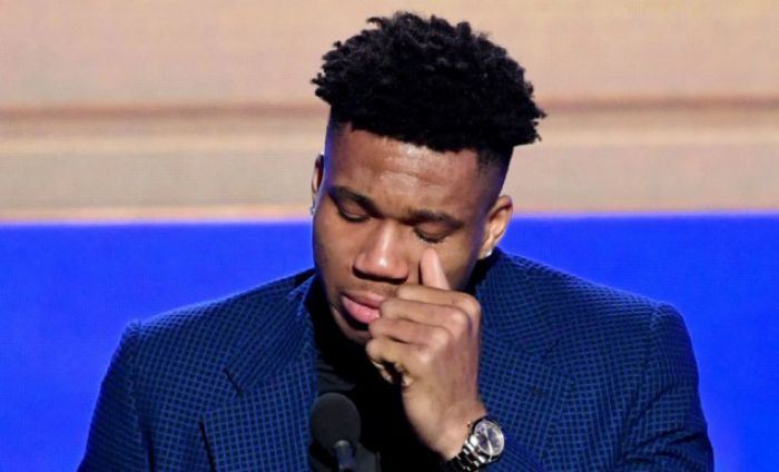 &Gamma;&iota;ά&nu;&nu;&eta;&sigmaf;, &eta; &pi;&epsilon;&rho;&eta;&phi;ά&nu;&iota;&alpha; &mu;&alpha;&sigmaf; | &Epsilon;&pi;ί&sigma;&eta;&mu;&alpha; MVP &sigma;&tau;&omicron; &Nu;&Beta;&Alpha;!