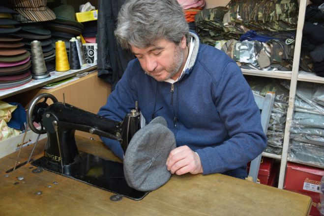 &Sigma;&tau;&eta;&nu; &Tau;&rho;ί&pi;&omicron;&lambda;&eta; έ&nu;&alpha; &alpha;&pi;ό &tau;&alpha; &tau;έ&sigma;&sigma;&epsilon;&rho;&alpha; &epsilon;&nu;&alpha;&pi;&omicron;&mu;&epsilon;ί&nu;&alpha;&nu;&tau;&alpha; &pi;&iota;&lambda;&omicron;&pi;&omicron;&iota;&epsilon;ί&alpha; &tau;&eta;&sigmaf; &Epsilon;&lambda;&lambda;ά&delta;&alpha;&sigmaf;! (&epsilon;&iota;&kappa;ό&nu;&epsilon;&sigmaf;)