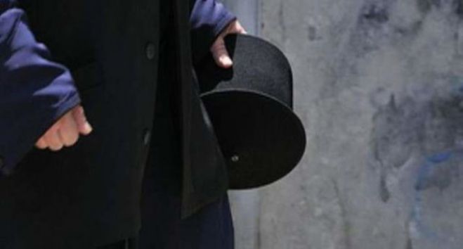 "&Iota;&epsilon;&rho;έ&alpha;&sigmaf; &pi;&omicron;&upsilon; &epsilon;&kappa;&theta;&epsilon;ί&alpha;&zeta;&epsilon; &tau;&omicron;&nu; &Tau;&alpha;&tau;&omicron;ύ&lambda;&eta;, &kappa;ά&nu;&epsilon;&iota; &kappa;ή&rho;&upsilon;&gamma;&mu;&alpha; &kappa;&alpha;&tau;ά &tau;&omicron;&upsilon; &Nu;ί&kappa;&alpha;" &gamma;&rho;ά&phi;&epsilon;&iota; &tau;&omicron; "Best" - &Alpha;&nu;&tau;ί&delta;&rho;&alpha;&sigma;&eta; &Tau;&alpha;&tau;&omicron;ύ&lambda;&eta;: "Fake news &alpha;&pi;ό &mu;&iota;&nu;&tau;&iota;&alpha;&kappa;ά &epsilon;&xi;&alpha;&pi;&tau;έ&rho;&upsilon;&gamma;&alpha;"