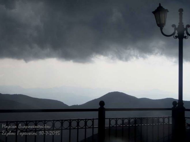 &Sigma;&upsilon;&mu;&beta;&alpha;ί&nu;&epsilon;&iota; &tau;ώ&rho;&alpha;: &Sigma;&phi;&omicron;&delta;&rho;ό &kappa;ύ&mu;&alpha; &kappa;&alpha;&kappa;&omicron;&kappa;&alpha;&iota;&rho;ί&alpha;&sigmaf; &pi;&lambda;ή&tau;&tau;&epsilon;&iota; &tau;&eta;&nu; &Gamma;&omicron;&rho;&tau;&upsilon;&nu;ί&alpha;! (&epsilon;&iota;&kappa;ό&nu;&epsilon;&sigmaf;)