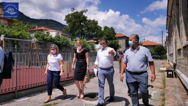 &Pi;&rho;ό&tau;&upsilon;&pi;&omicron; &Omicron;&iota;&kappa;&omicron;&gamma;&epsilon;&nu;&epsilon;&iota;&alpha;&kappa;ό &Pi;ά&rho;&kappa;&omicron; &sigma;&tau;&eta; &Beta;&lambda;&alpha;&chi;έ&rho;&nu;&alpha; | &Tau;&zeta;&iota;&omicron;ύ&mu;&eta;&sigmaf;: &laquo;&Kappa;ά&nu;&omicron;&upsilon;&mu;&epsilon; &tau;&iota;&sigmaf; &delta;&epsilon;&sigma;&mu;&epsilon;ύ&sigma;&epsilon;&iota;&sigmaf; &mu;&alpha;&sigmaf;, &pi;&rho;ά&xi;&eta;&raquo; (vd)