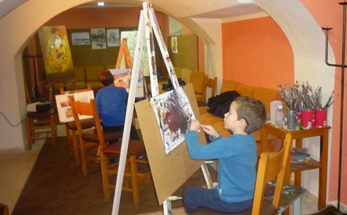 Άρχισαν τα μαθήματα δημιουργικής απασχόλησης στο Φιλοτεχνικό!