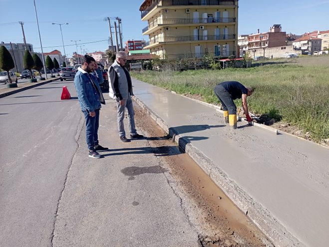Ολοκληρώθηκε η κατασκευή τμήματος πεζοδρομίου στην οδό Μουντζουροπούλου